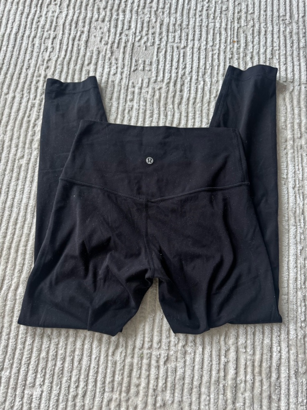 Black Lulu lemon leggings